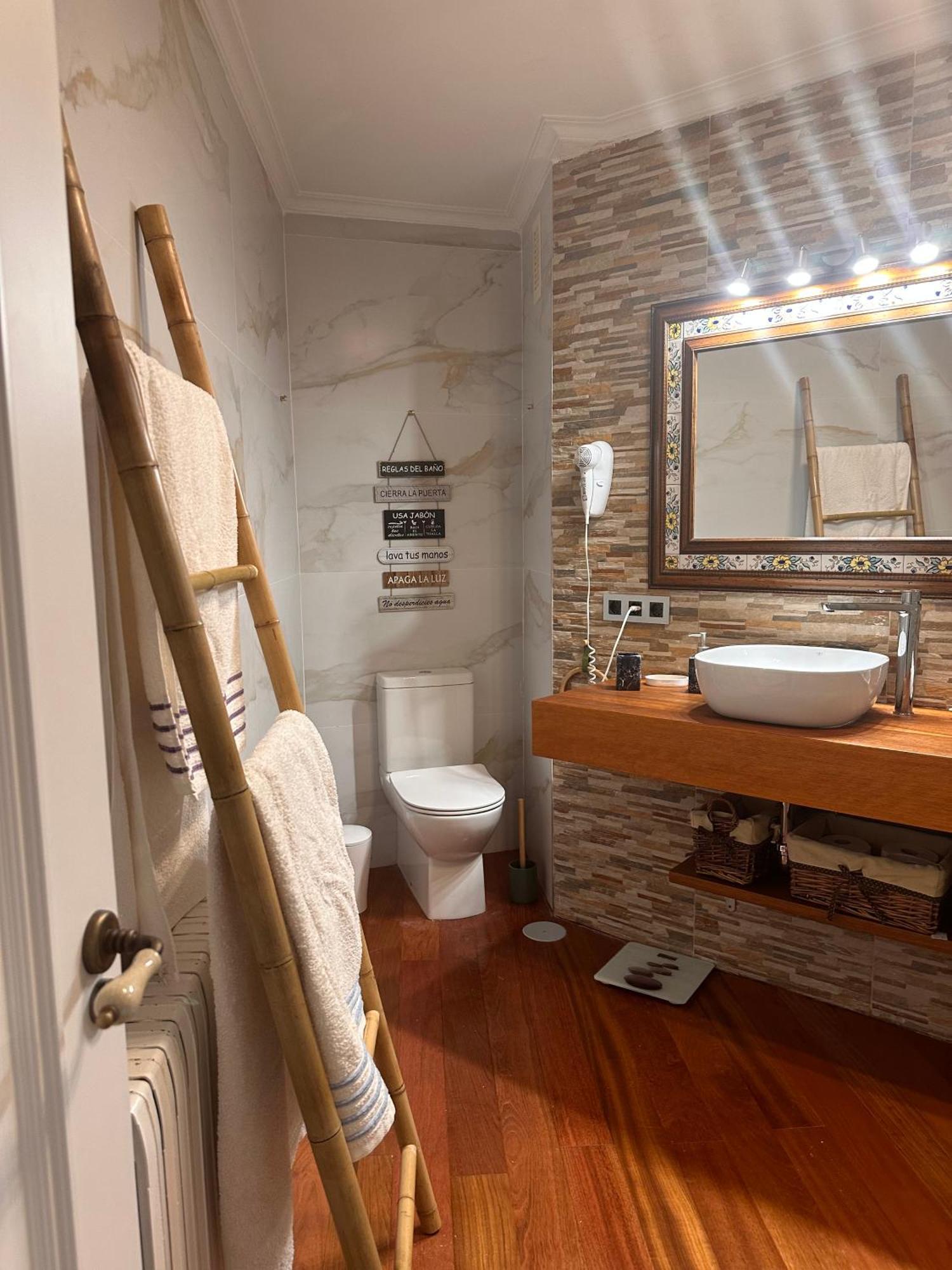 Apartamento Peregrina, céntrico y único Pontevedra Exterior foto